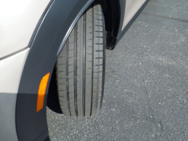 Used 2022 Gray MINI  image 9