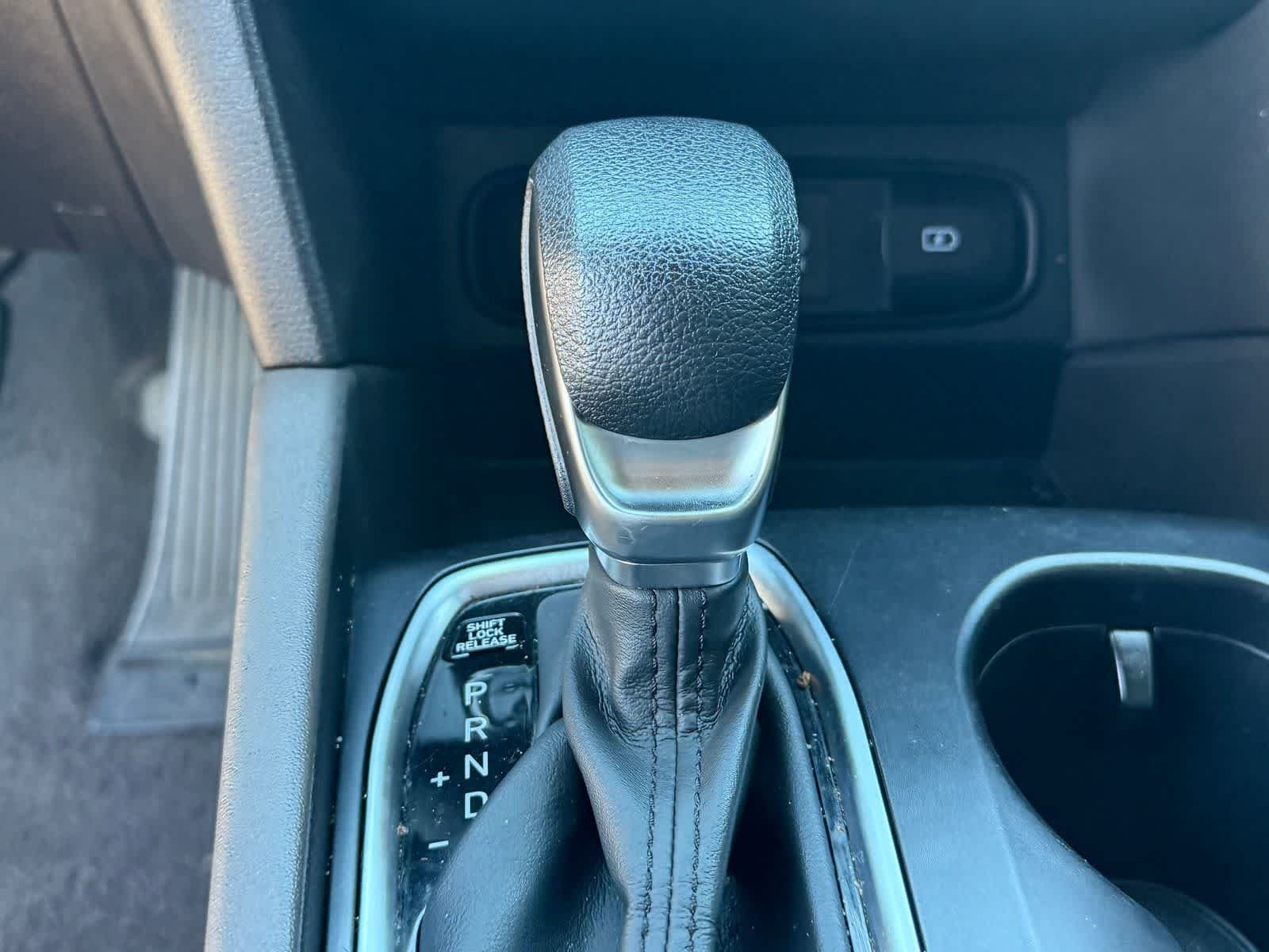 Used 2019 Stormy Sea Hyundai SE image 16