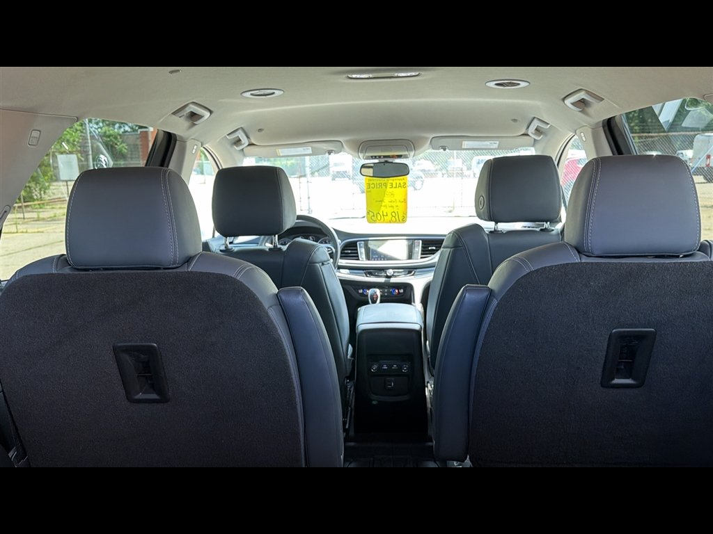Used 2021 Includes Spectra Gray lower exterior accent color.) Buick Essence image 26