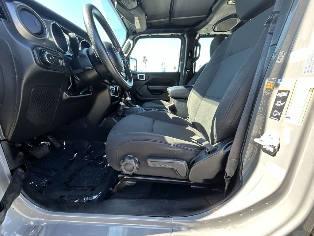 2023 Jeep Wrangler 4-Door Sport - Photo 12