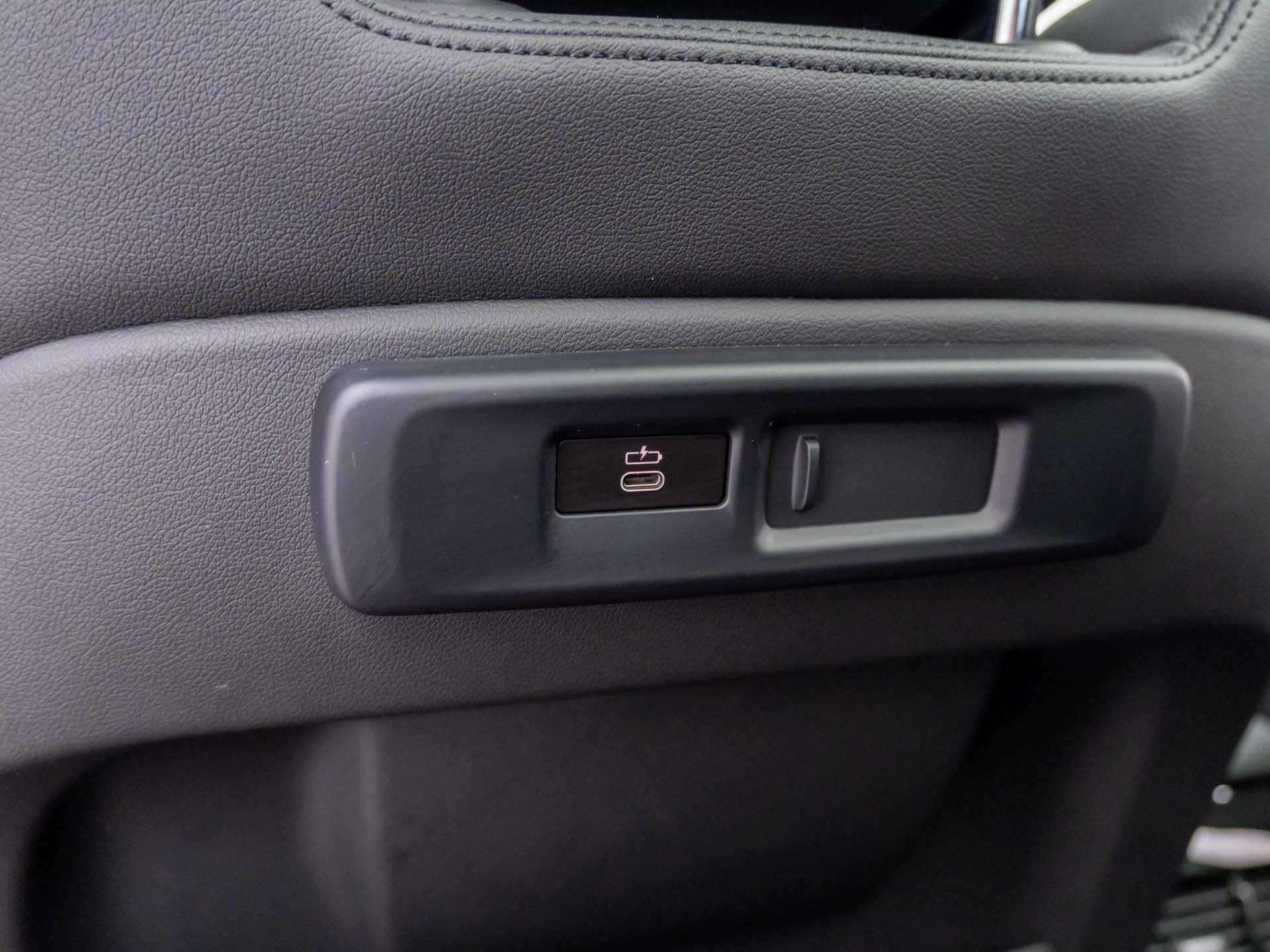 Used 2021 Blue BMW xDrive40i image 21