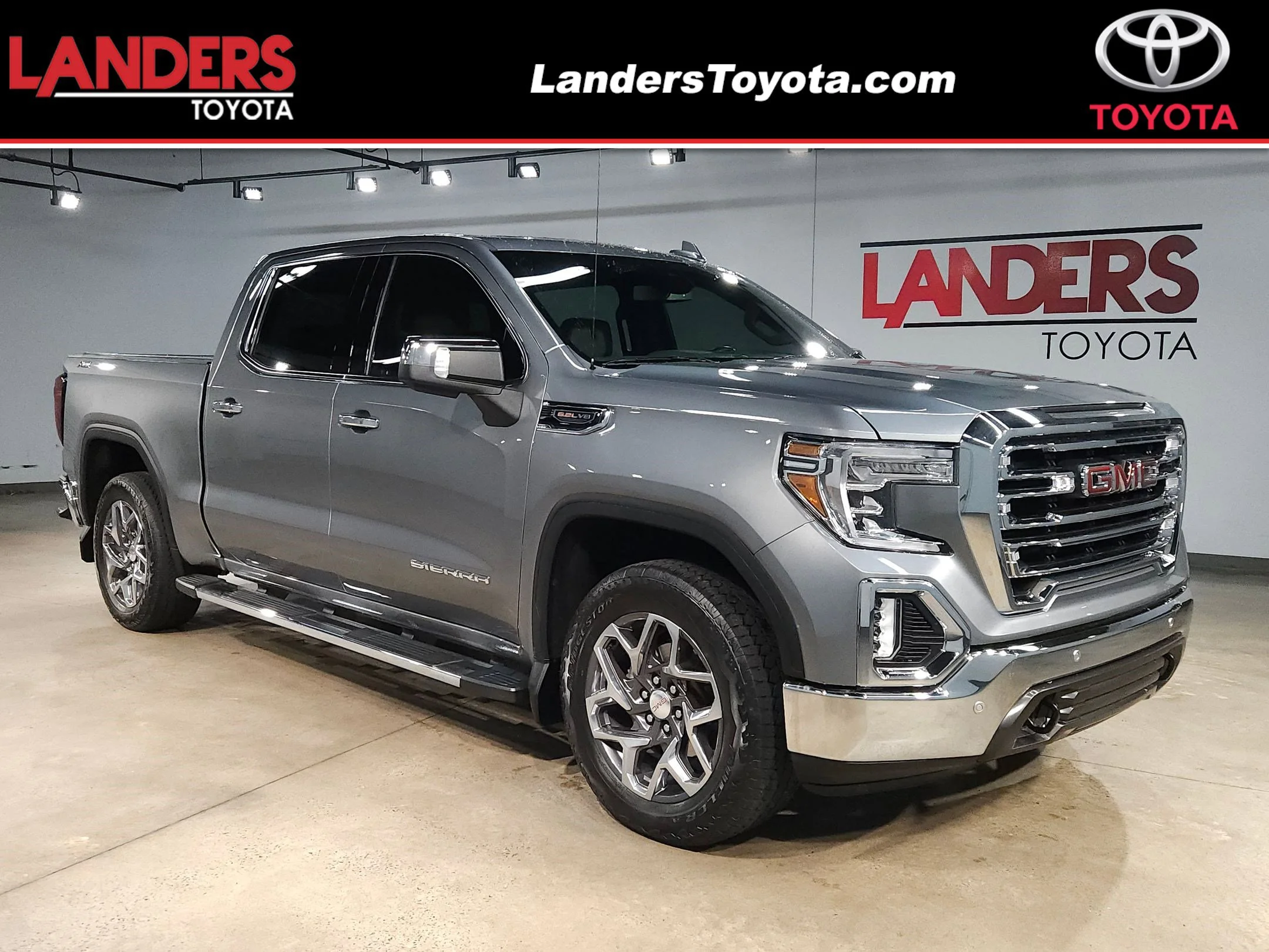 2020 GMC Sierra 4WD Crew Cab Short Box SLT's photo