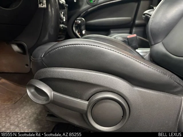 Used 2016 White MINI Base image 12