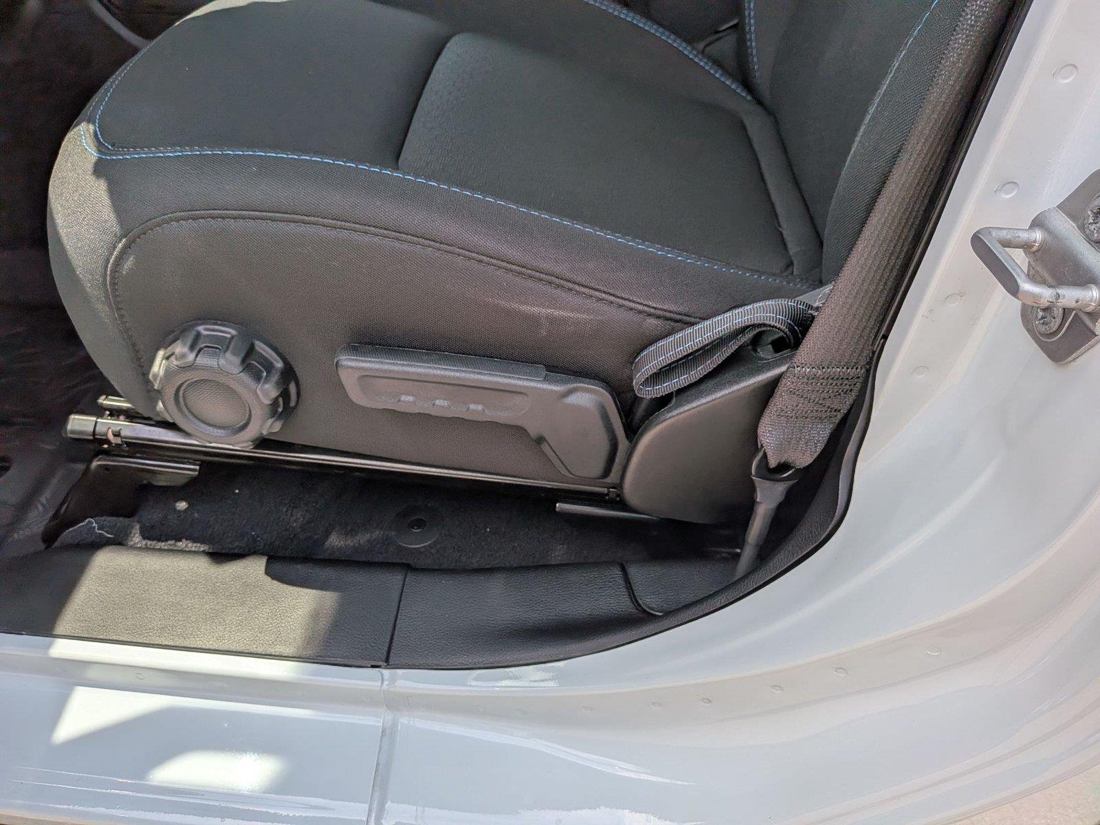 Used 2023 Bright White Clearcoat Jeep Rubicon image 17