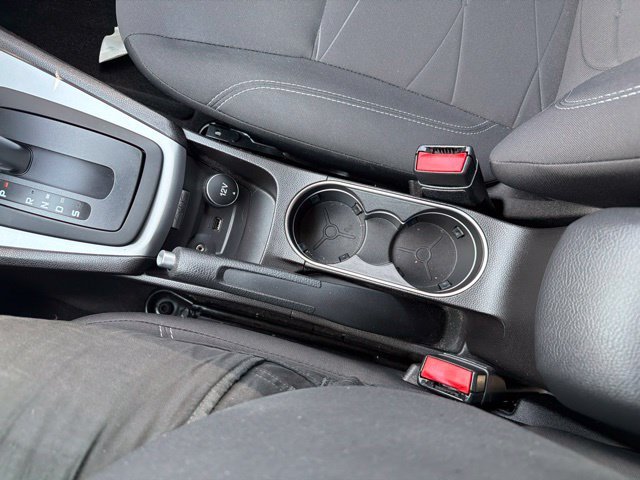 Used 2014 Ingot Silver Metallic Ford SE image 17