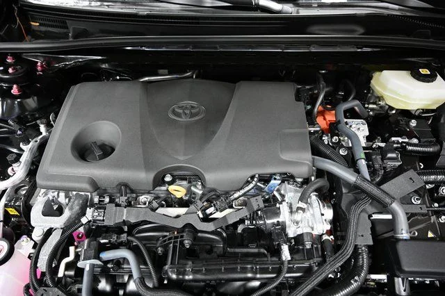 New 2026 Midnight Black Metallic Toyota XLE image 31