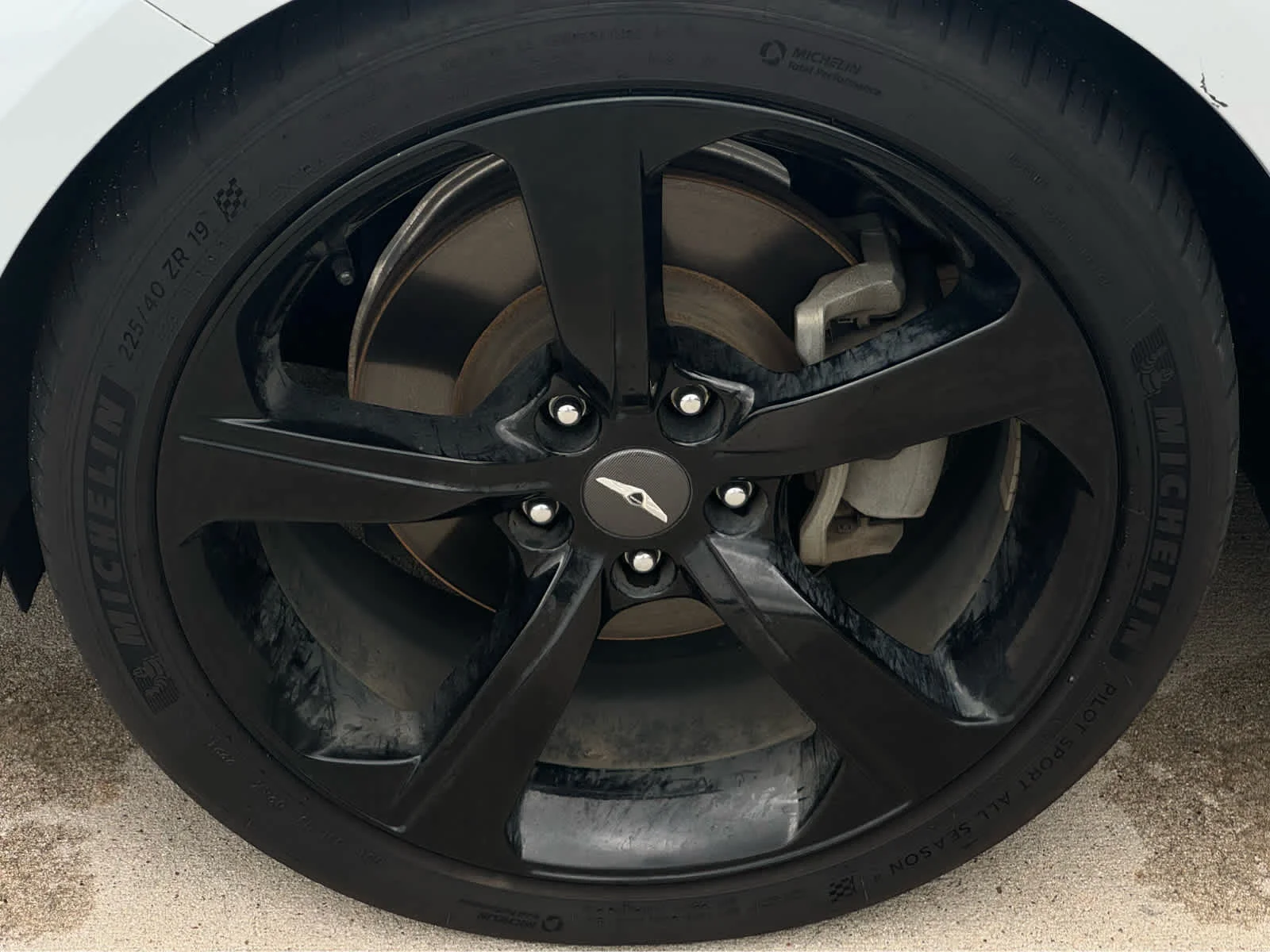Used 2019 Siberian Ice Genesis 2.0T Advanced image 11