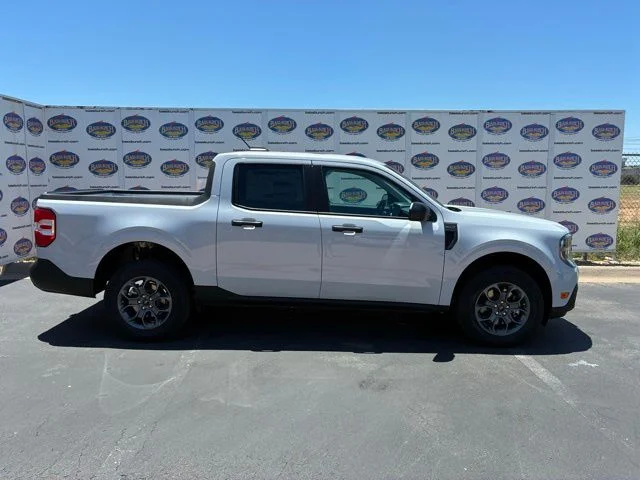 New 2026 Space White Metallic Ford XLT image 1