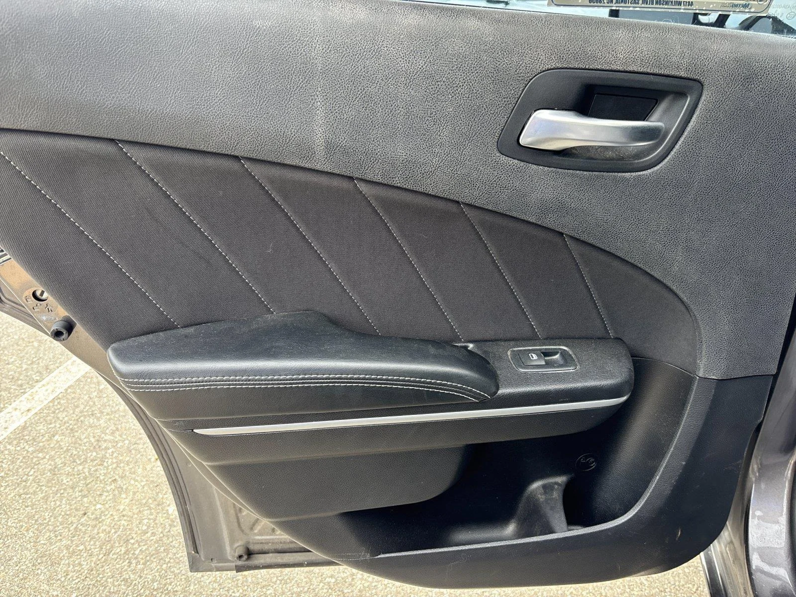 Used 2019 Granite Pearlcoat Dodge SXT image 30