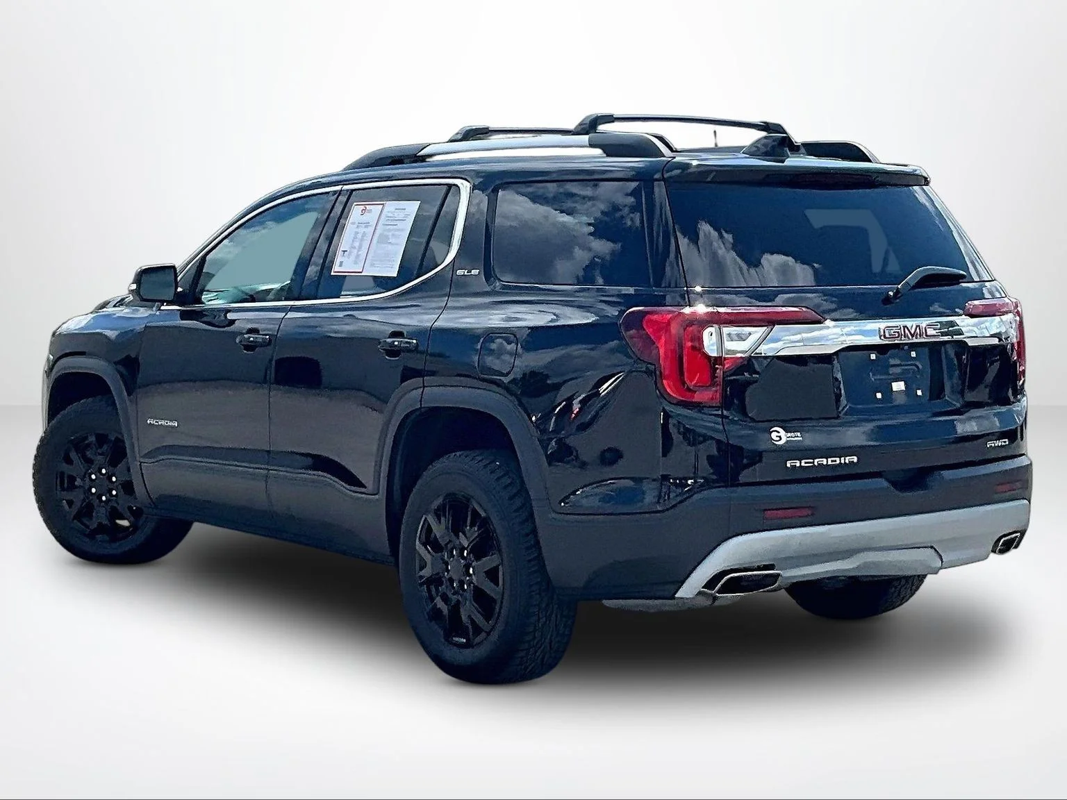 Used 2022 Black GMC SLE image 14