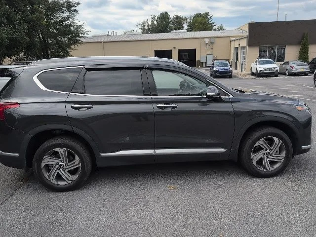 Used 2022 Gray Hyundai SEL image 10