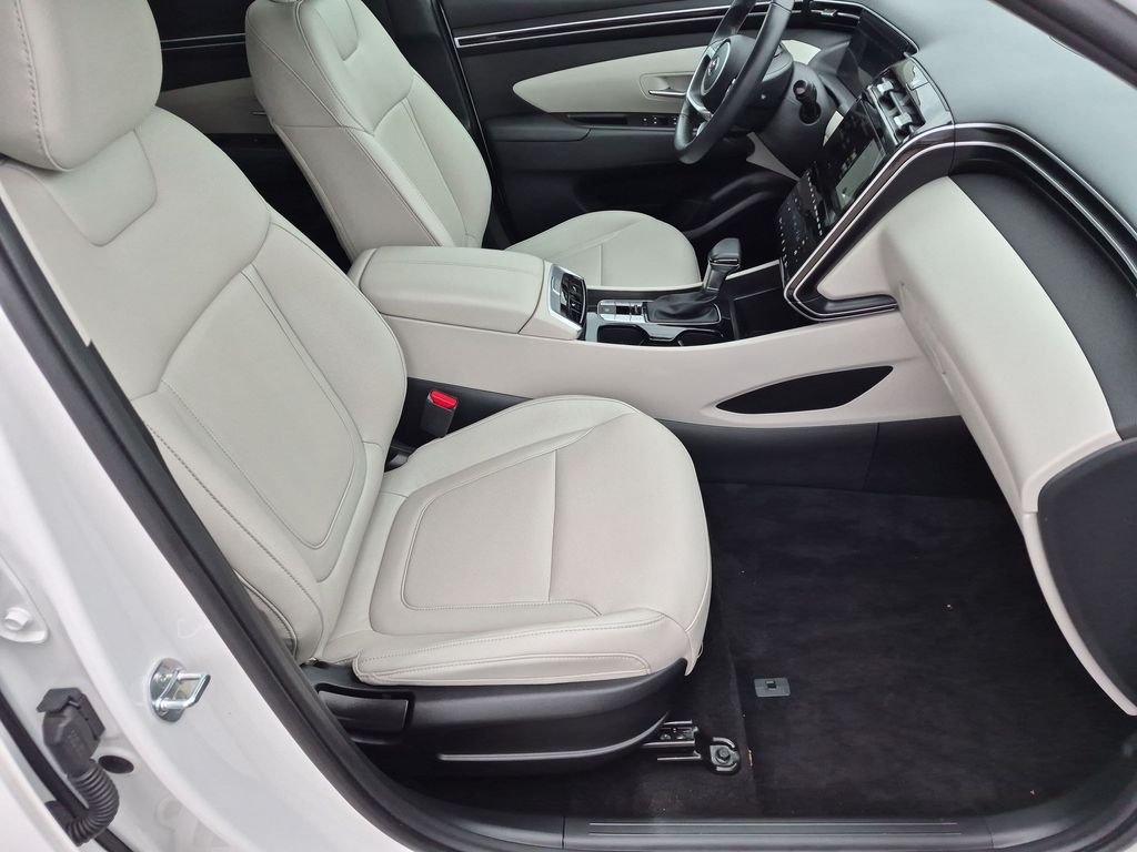 Certified Used 2024 White Hyundai SEL image 31