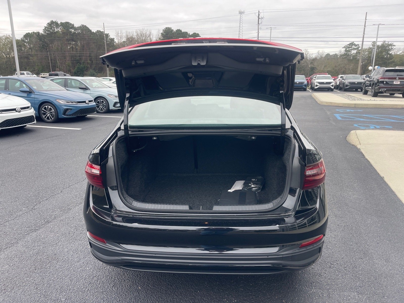 2026 Volkswagen Jetta Sport - Photo 14