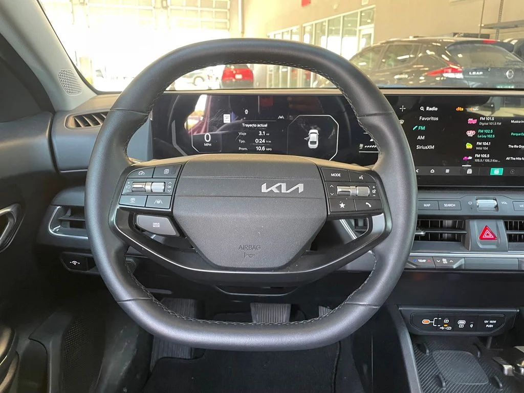 2025 Kia K4 EX - Photo 13