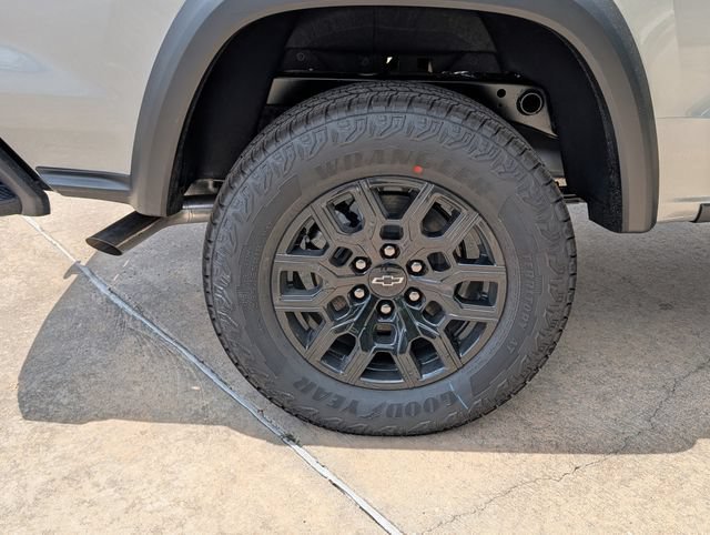 New 2026 Sterling Gray Metallic Chevrolet Trail Boss image 3
