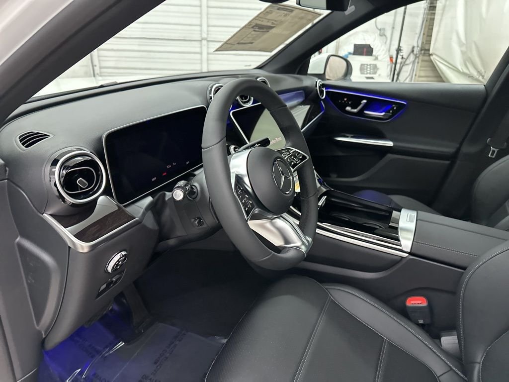 Used 2026 White Mercedes-Benz GLC 300 image 9