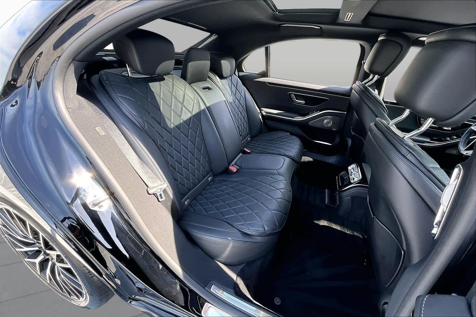Used 2021 Obsidian Black Mercedes-Benz S 580 image 20