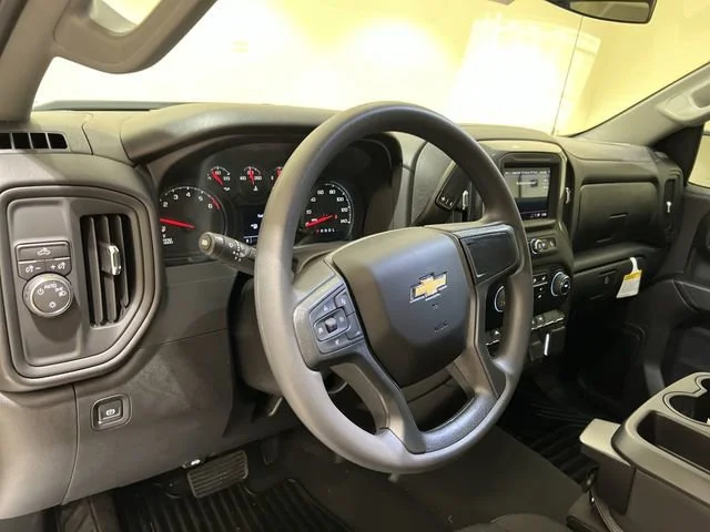 2026 Chevrolet Silverado 1500 Custom - Photo 9