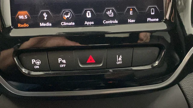 Used 2019 Sting-Gray Clearcoat Jeep Limited image 32