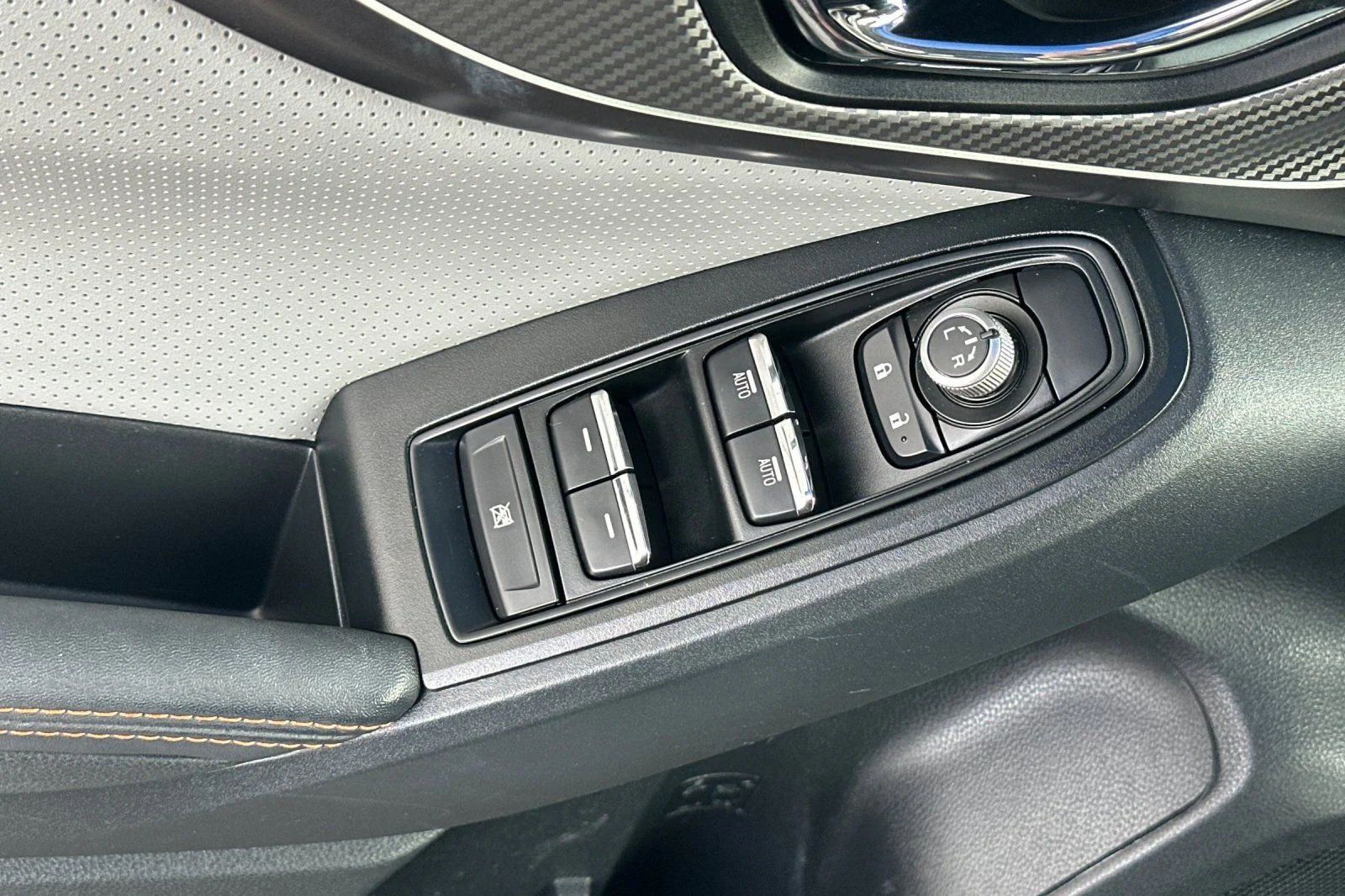 Used 2022 Gray Subaru Limited image 15