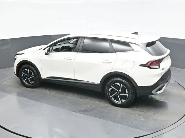 Used 2023 White Kia LX image 11
