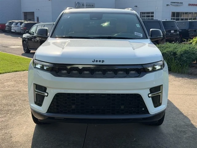 New 2026 Bright White Clearcoat Jeep Summit Reserve image 2