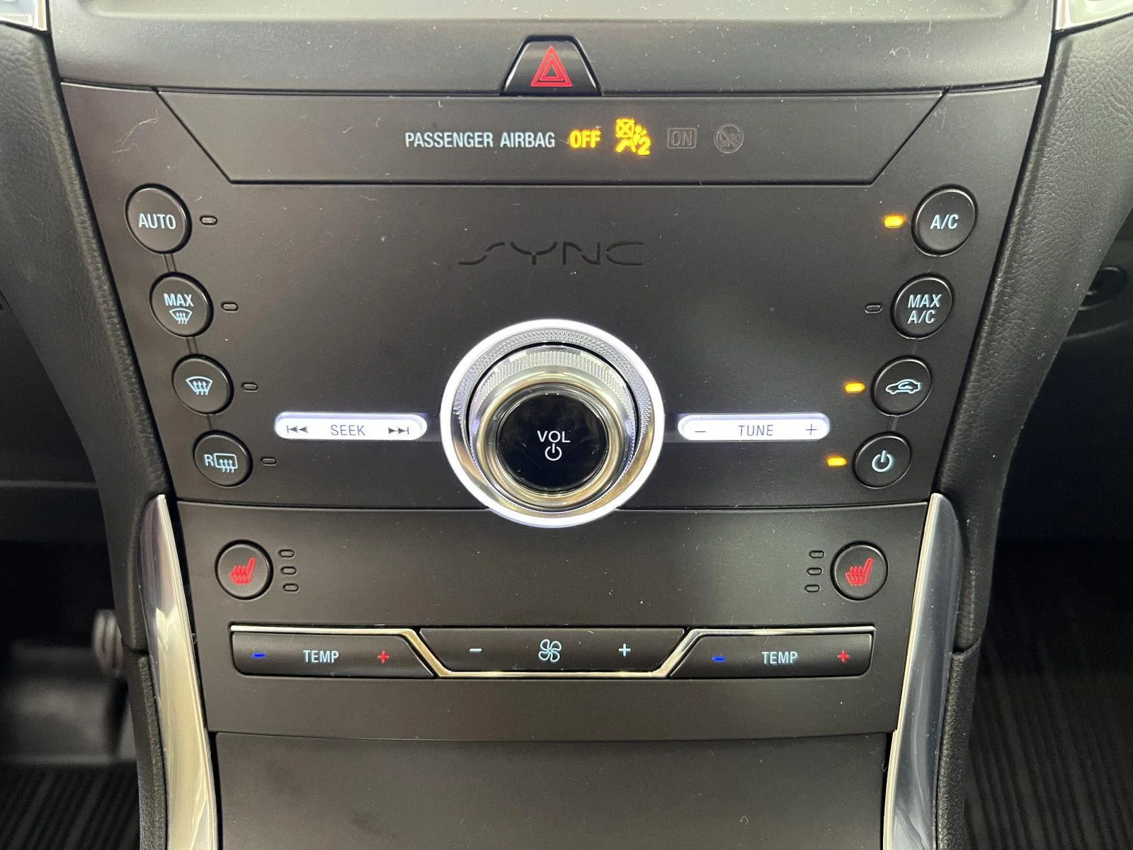 Used 2020 Rapid Red Metallic Tinted Clearcoat Ford Titanium image 21