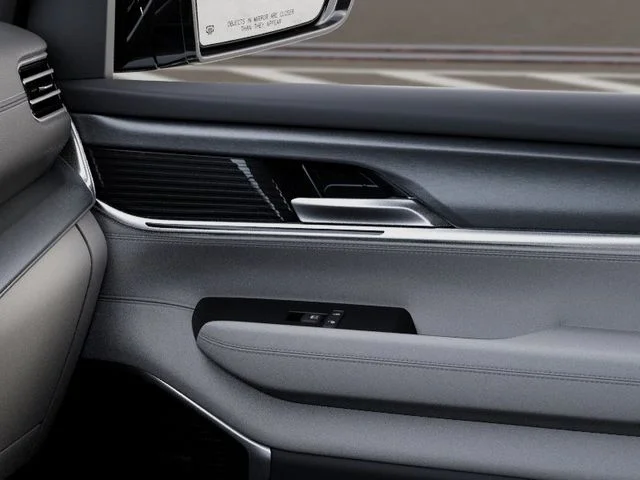 New 2026 Bright White Clear-Coat Exterior Paint Jeep  image 26