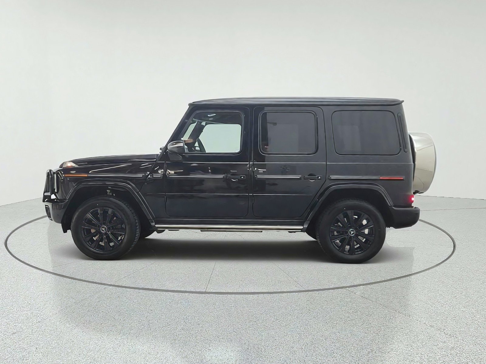 Certified Used 2025 Obsidian Black Metallic Mercedes-Benz G 550 SUV image 8