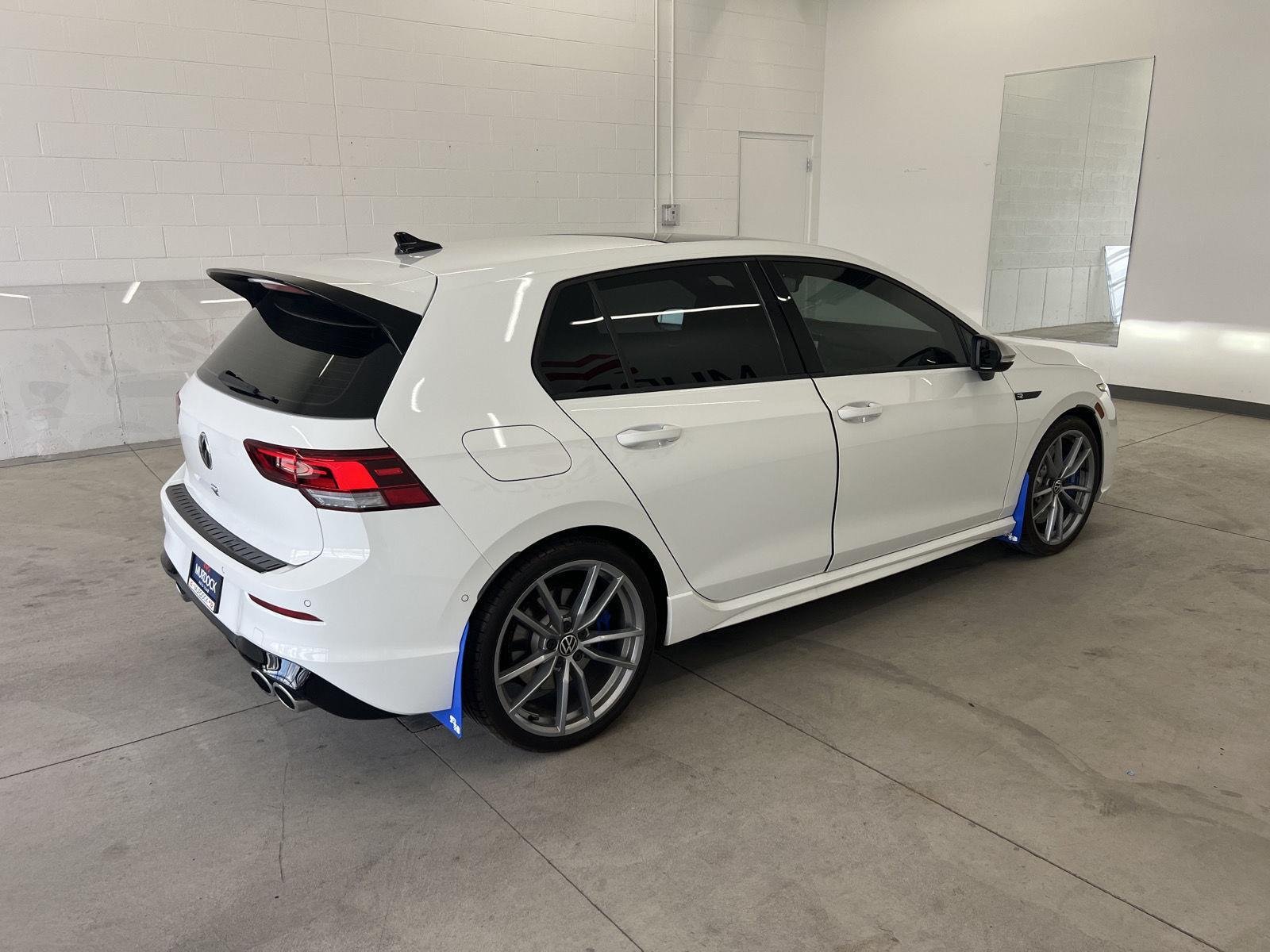 Used 2024 Pure White Volkswagen 2.0T DSG image 5