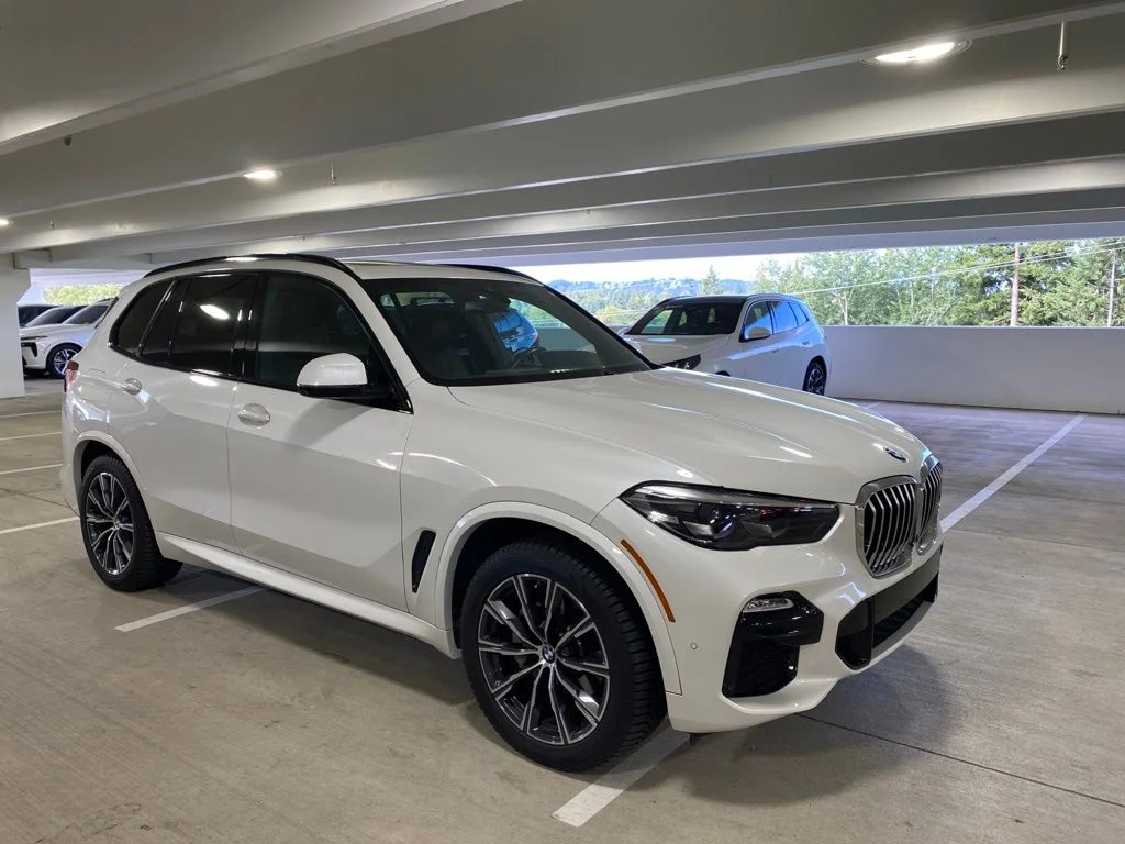 Used 2021 Mineral White Metallic BMW xDrive40i image 6