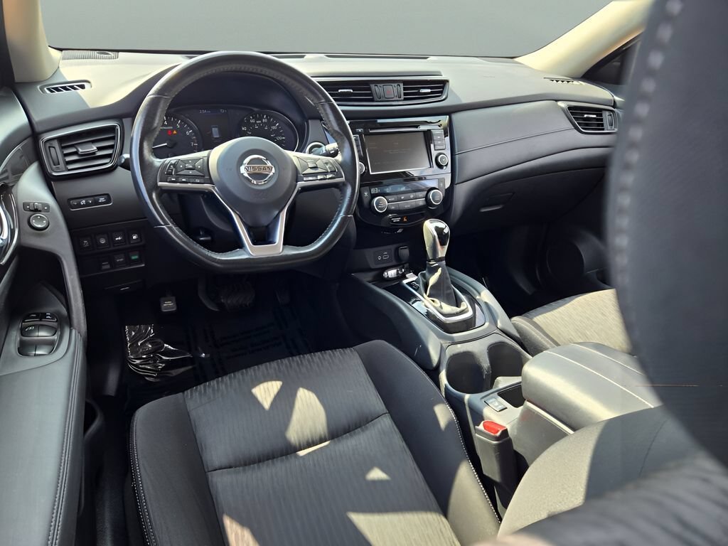 Used 2019 Gray Nissan SV image 13