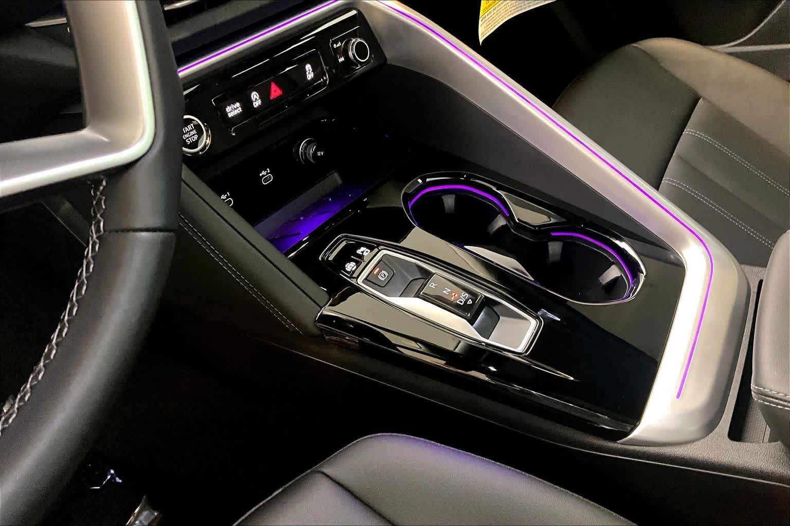 2025 Audi Q5 Premium - Photo 16