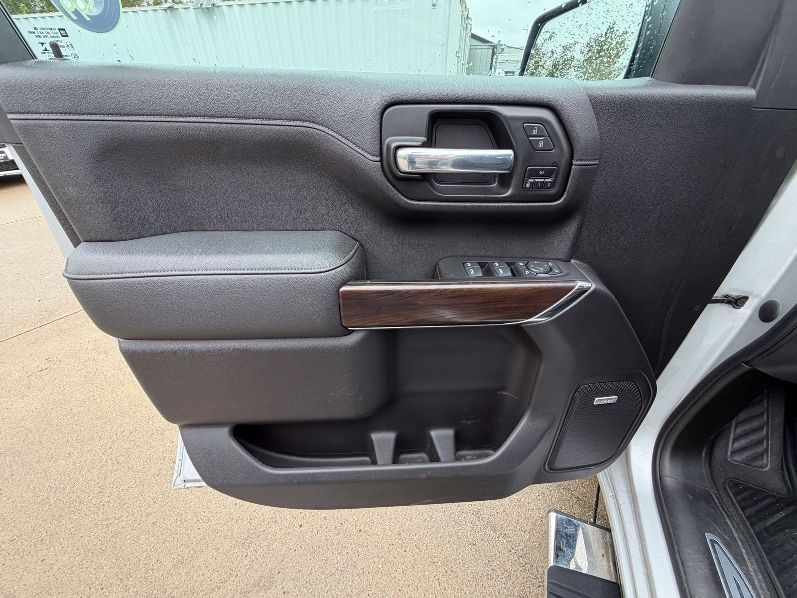 Used 2021 Silver GMC SLT image 17