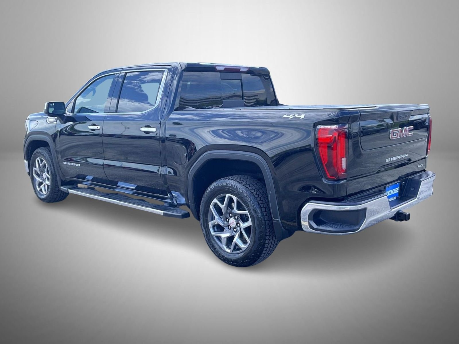 Used 2023 Black GMC SLT image 7