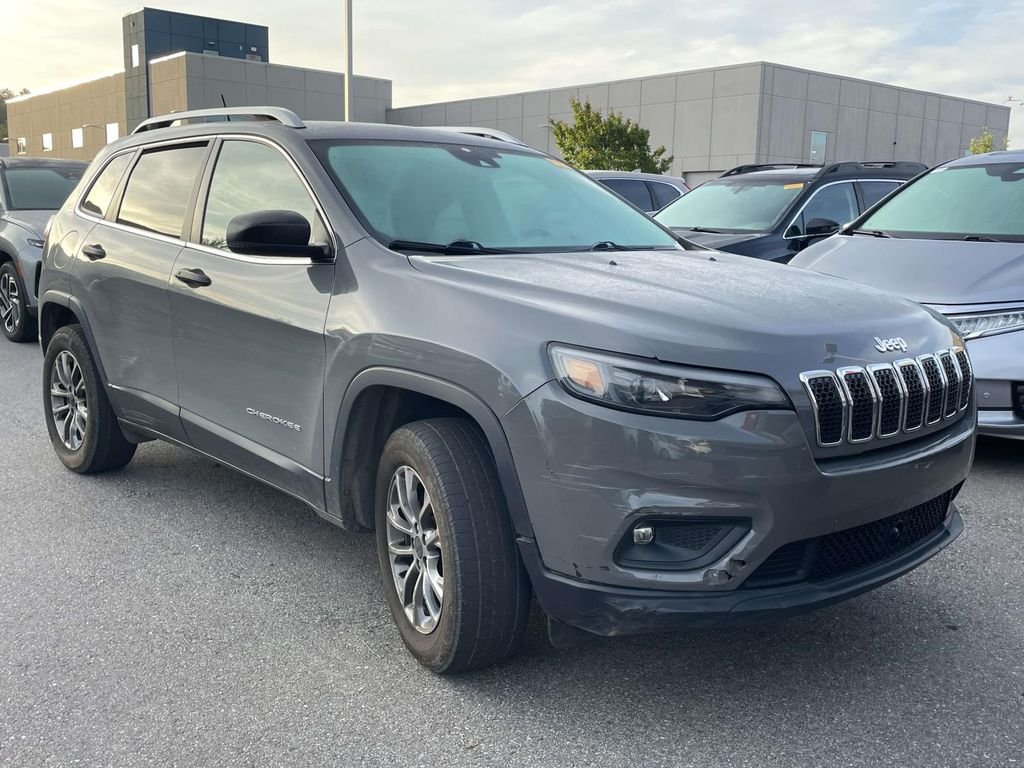 Used 2021 Sting-Gray Clearcoat Jeep Latitude Lux image 1