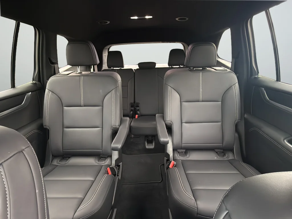 Used 2024 Silver GMC Elevation image 46