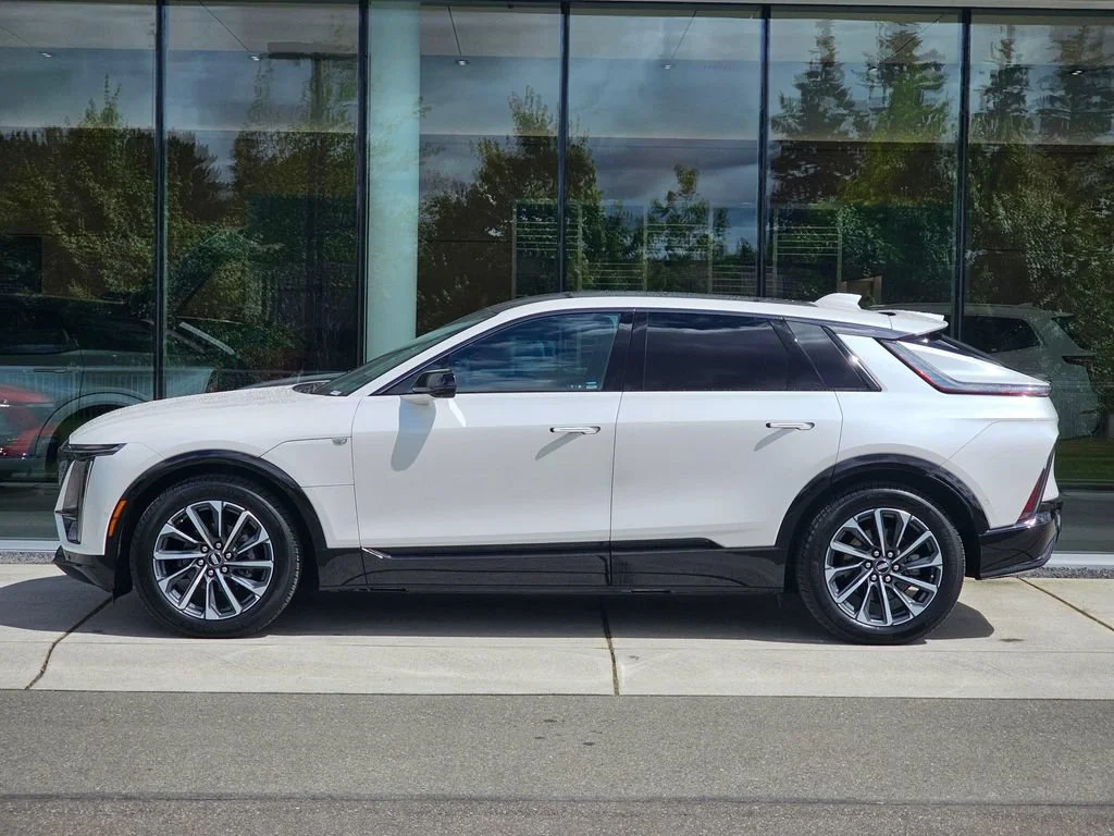 Certified 2024 Cadillac LYRIQ Sport 1 with VIN 1GYKPTRL8RZ105701 for sale in Bellevue, WA