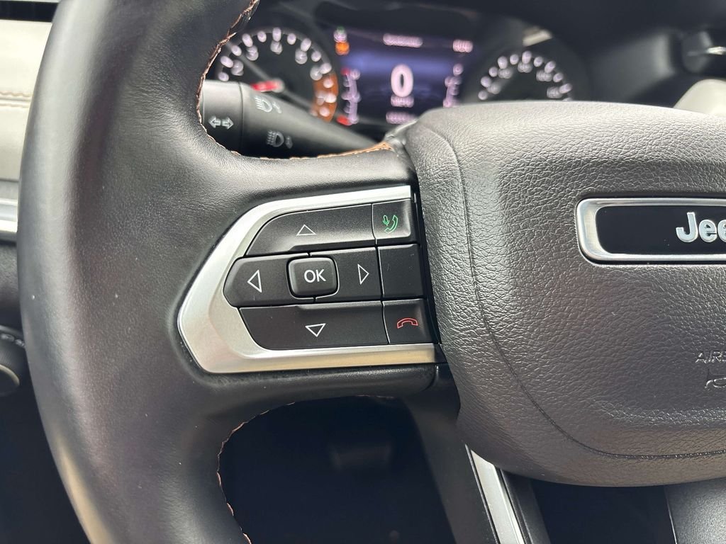Used 2022 Red Jeep Limited image 22