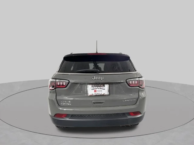 Used 2022 Gray Jeep Limited image 8