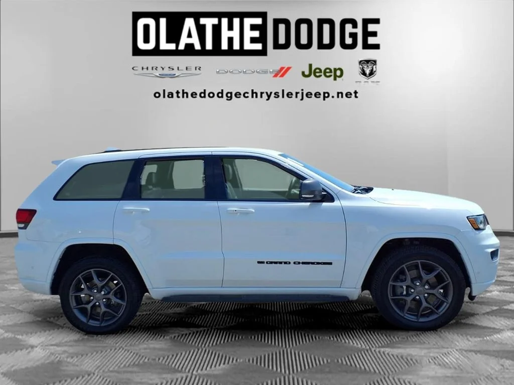 Used 2021 White Jeep Limited image 30