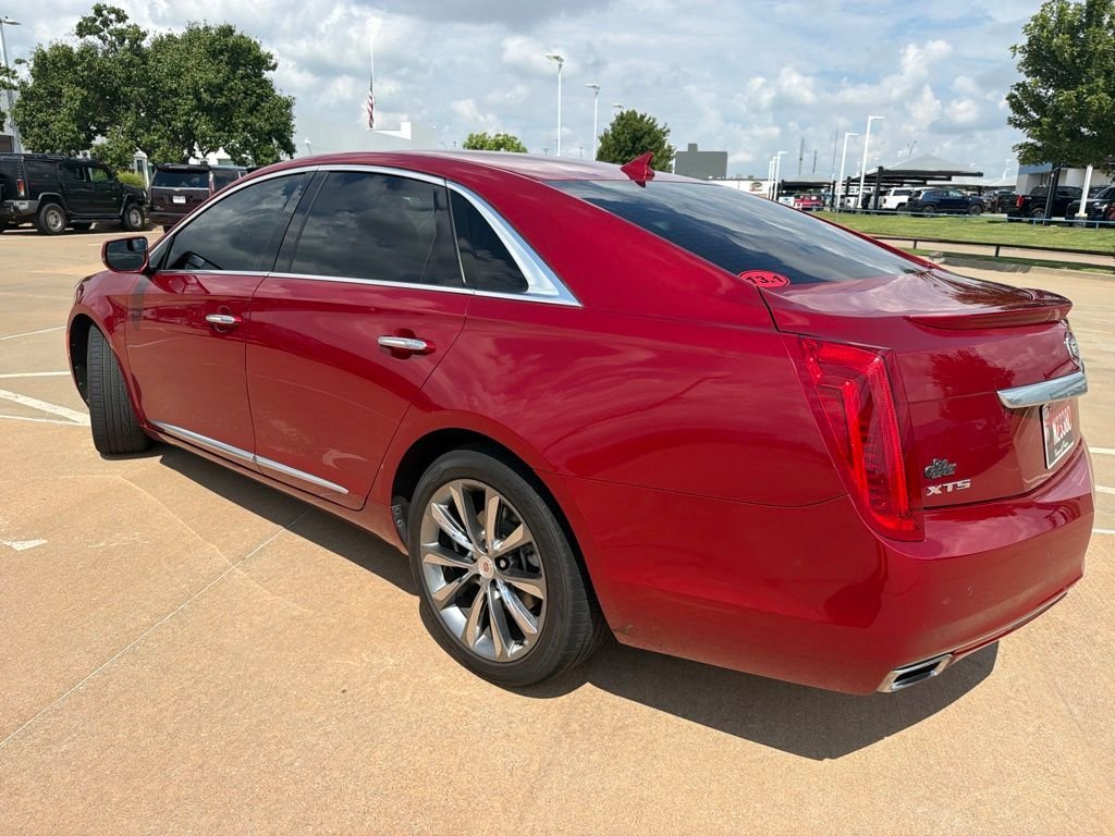 Used 2013 Red Cadillac Luxury image 4