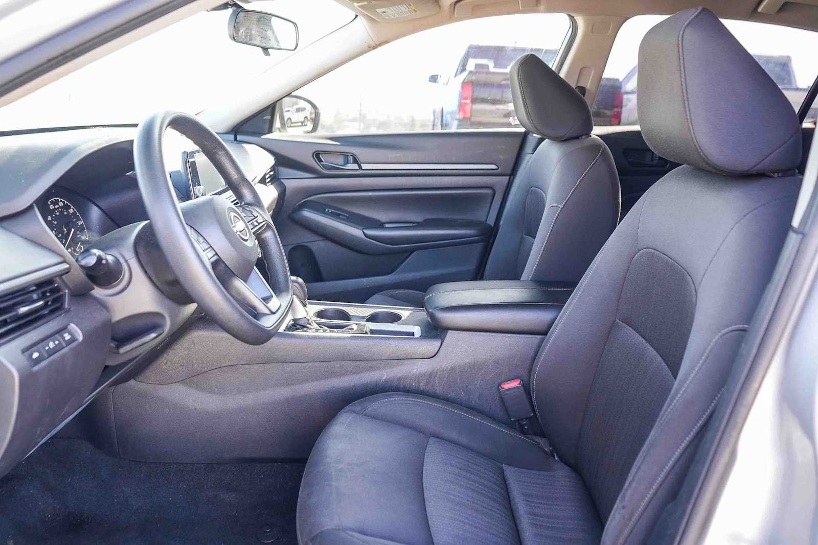 Used 2023 Brilliant Silver Metallic Nissan 2.5 S image 13