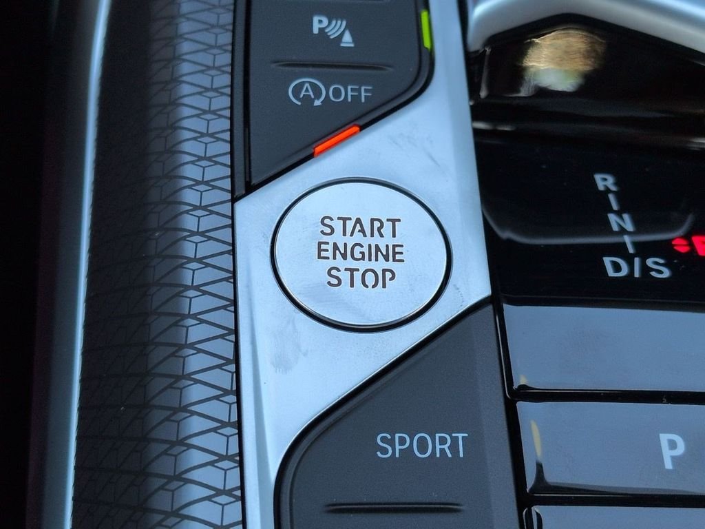 New 2026 Dravit Grey Metallic BMW 330i image 28