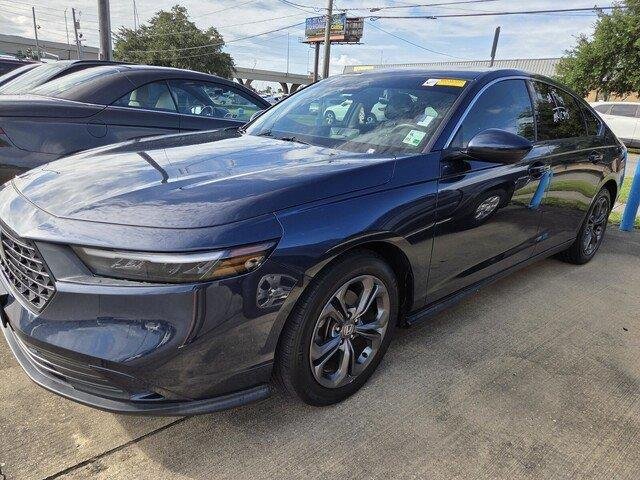 Used 2024 Canyon River Blue Metallic Honda EX image 5