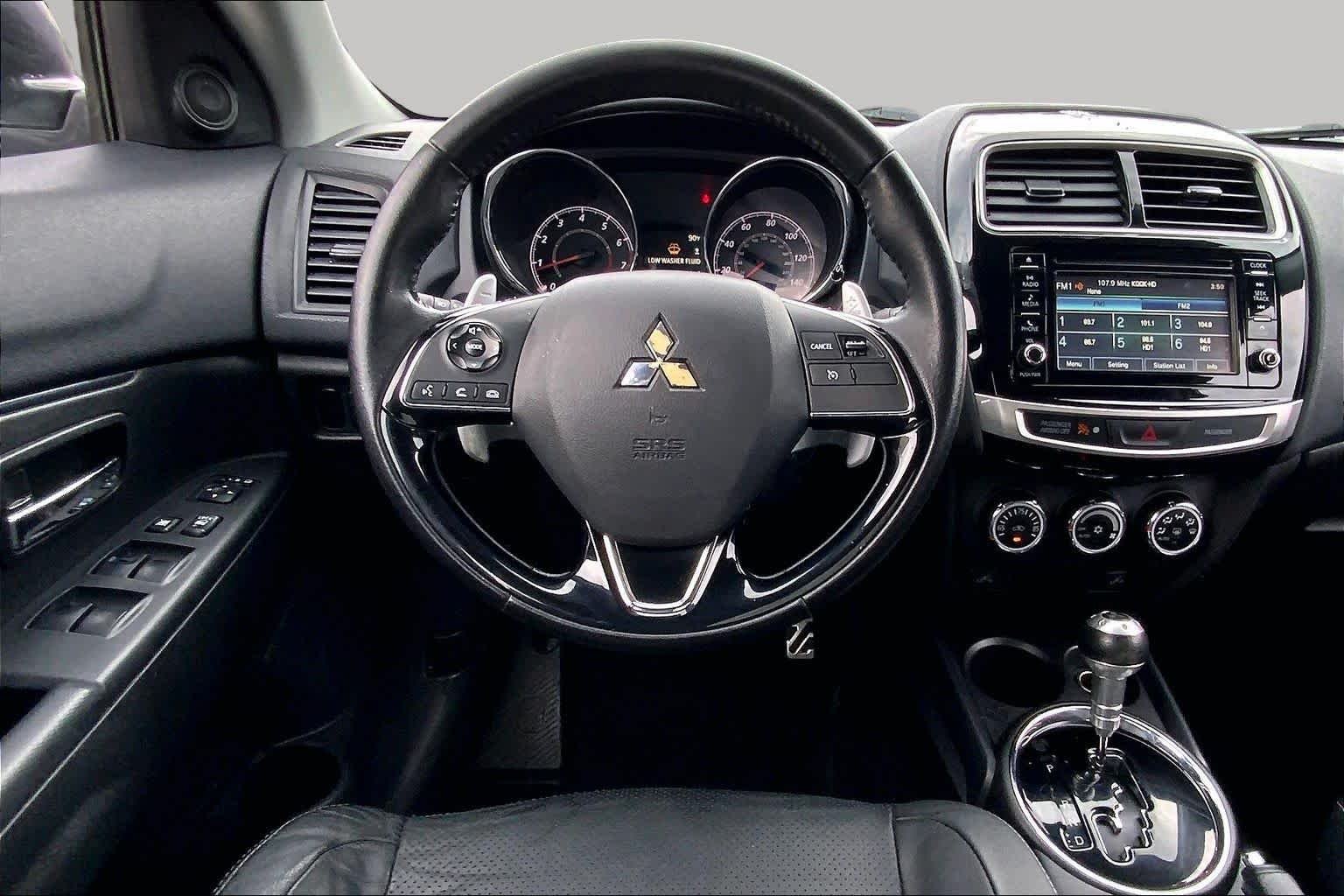 Used 2017 Mercury Gray Metallic Mitsubishi SEL 2.4 image 6
