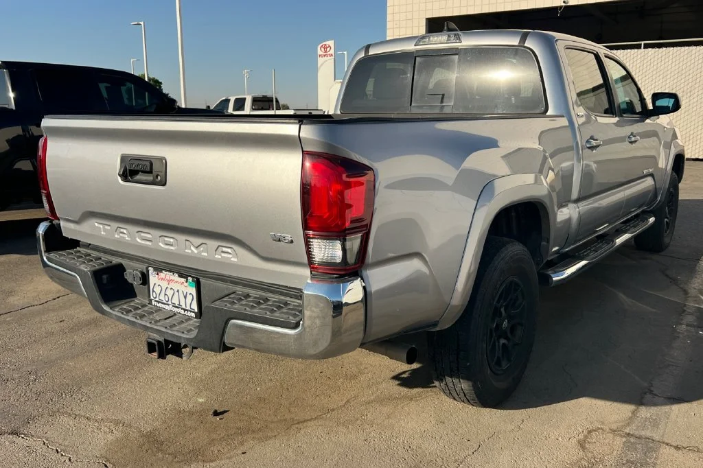Certified Used 2020 Silver Toyota SR5 image 6