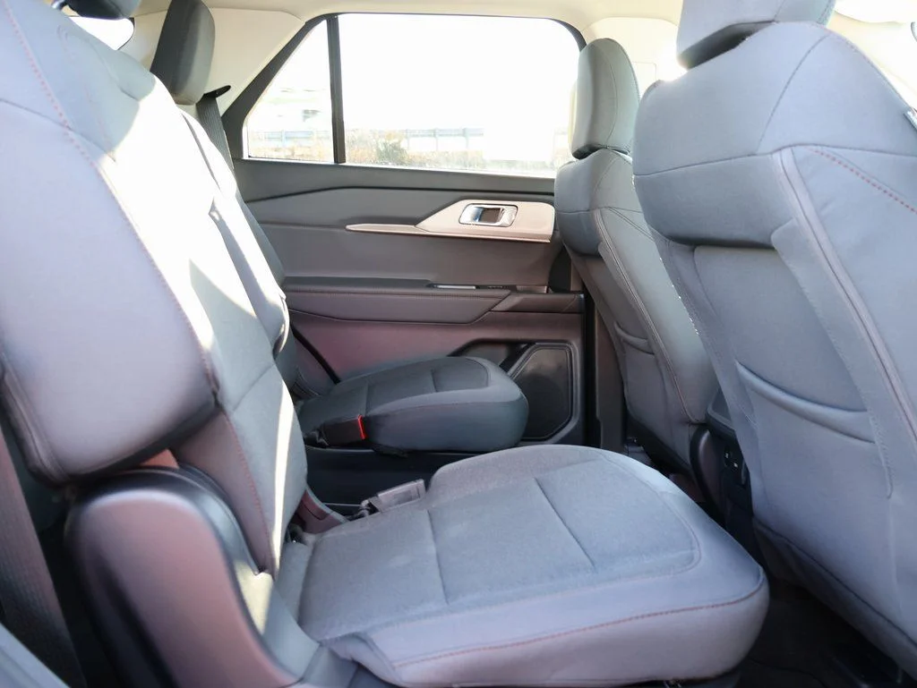 New 2026 Space White Metallic Ford Active image 13