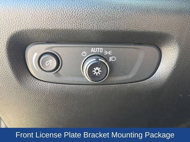 Used 2023 Silver Sage Metallic Chevrolet LT Cloth image 13