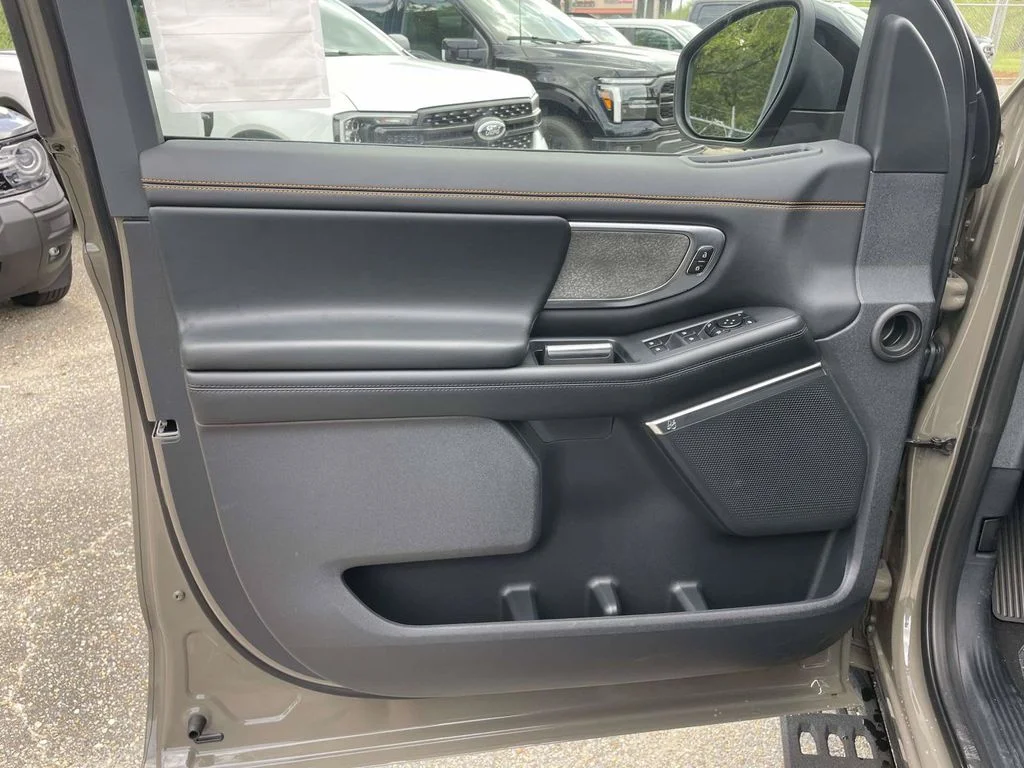 New 2027 Marsh Gray Ford Tremor® image 15